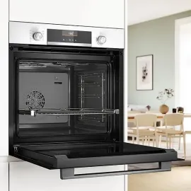 Духовой шкаф BOSCH HBG536EW4