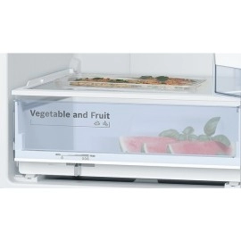 Холодильник Bosch KGN 39VP15